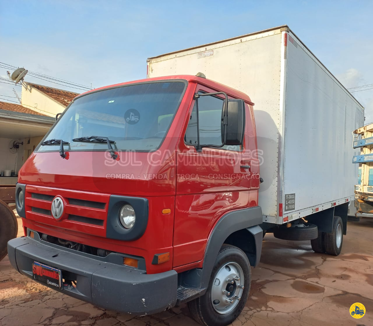 CAMINHAO VOLKSWAGEN VW 8150 Baú Furgão 3/4 4x2 Sul Caminhões MARINGA PARANÁ PR